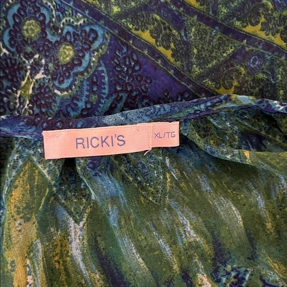 💗Ricki's Vibrant Blue and Green Blouse - Picture 13 of 14
